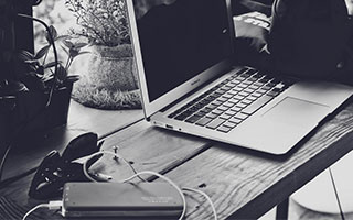 2000万签字费引爆足坛！皇马切尔西暗战，拜仁核心去留藏惊天变局